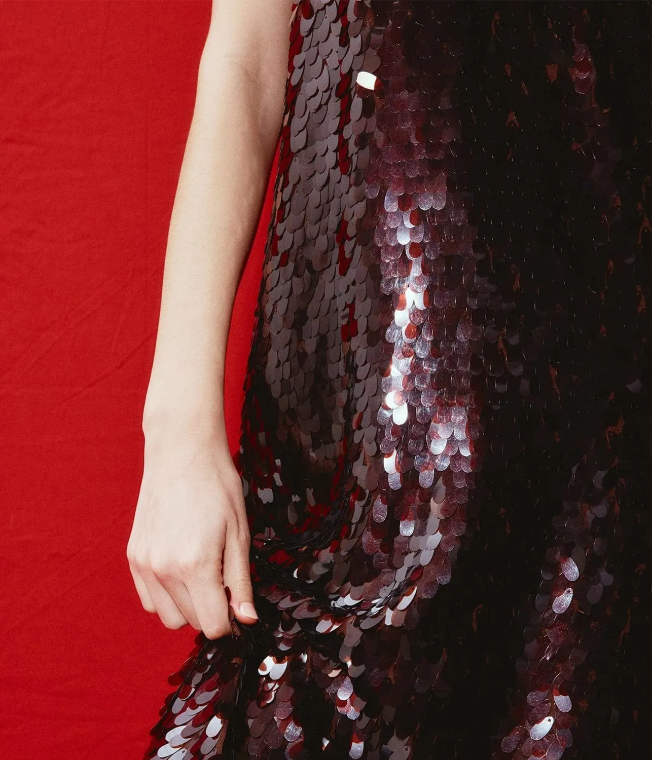 GEANIE SEQUIN GOWN- BURGANDY